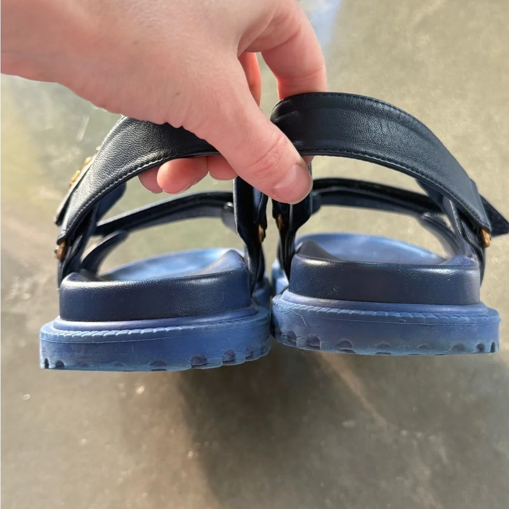 Dior Dioract Sandal - Picture 6 of 12